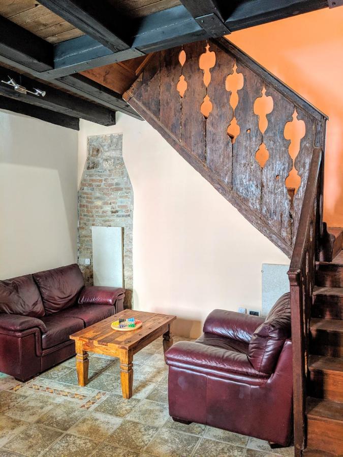 Private Courtyard Medieval Stone Home In Old Town Rovinj Kültér fotó