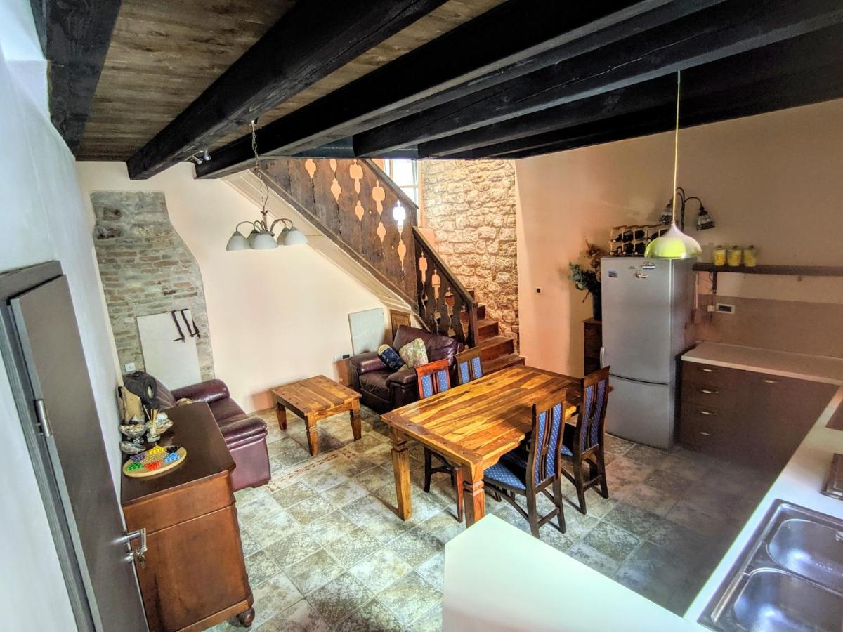 Private Courtyard Medieval Stone Home In Old Town Rovinj Kültér fotó